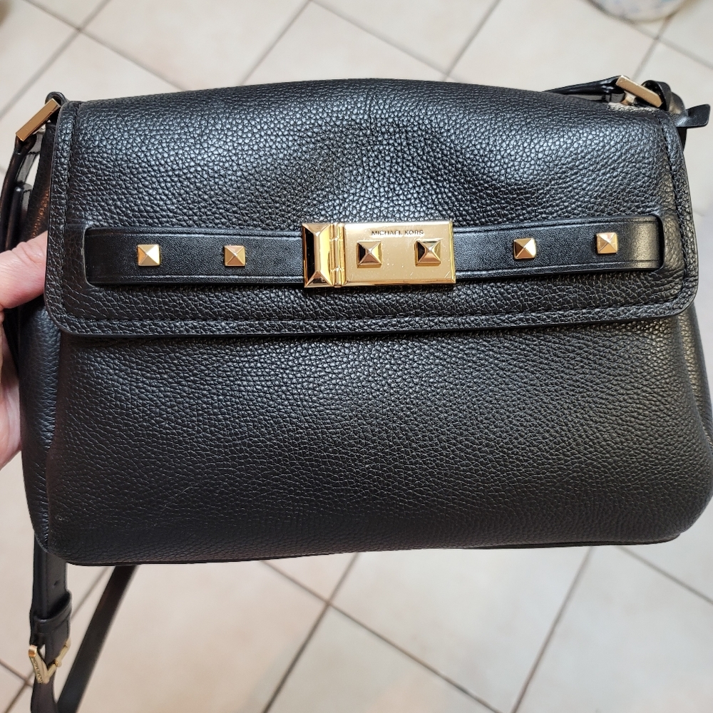 MK PURSE